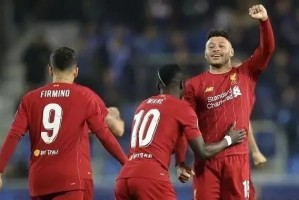  利物浦逆转绝杀热刺登顶积分榜  