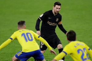  特鲁瓦门将多次扑救帮助球队带走宝贵一分