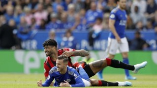  樱桃军团坚韧不拔，伯恩茅斯客场逼平利兹联