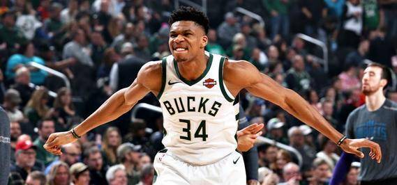  阿德巴约制霸内线热火击败猛龙延续不败身